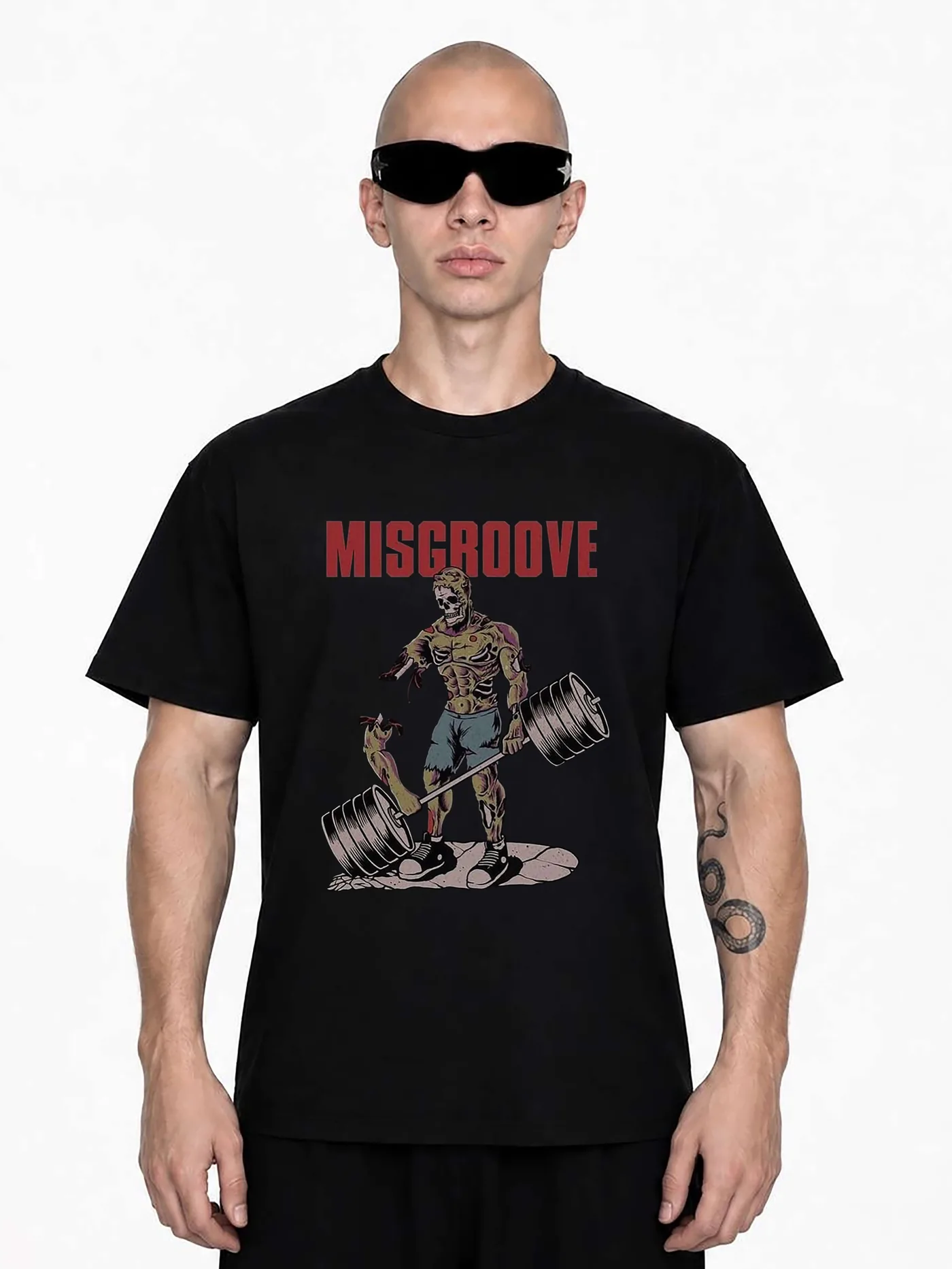 ФУТБОЛКА «MISGROOVE»